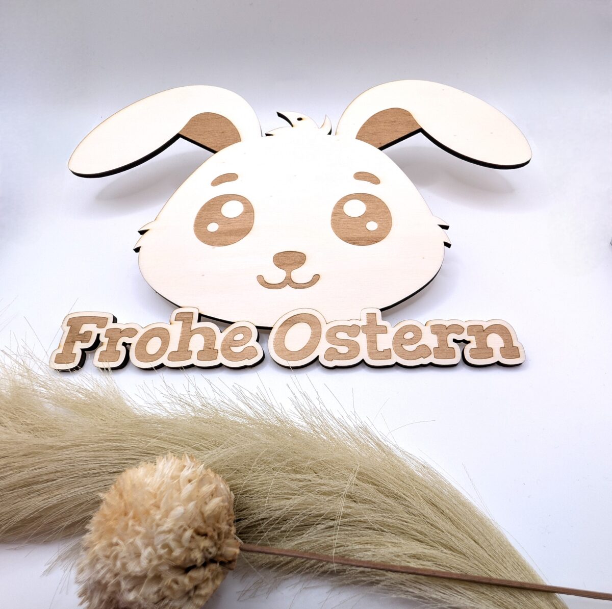 Holzanhänger Hasenkopf mit Gesicht – Bild 1