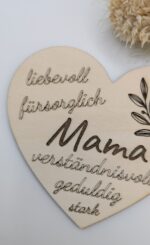 Holzkarte in Herzform - Mama – Bild 2