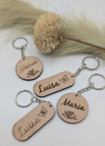 Personalisierte Holz-Schlüsselanhänger mit Gravur