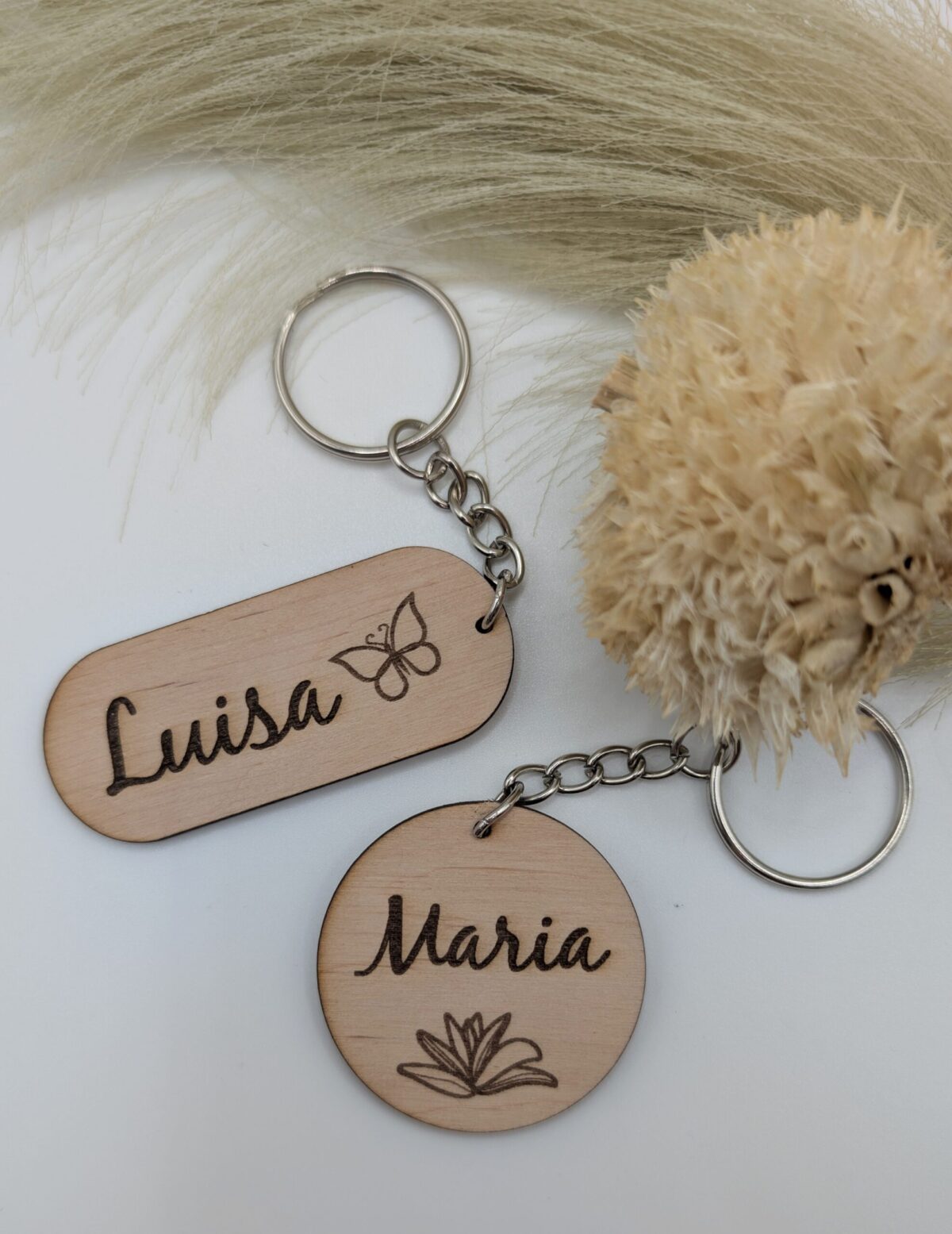 Personalisierte Holz-Schlüsselanhänger mit Gravur – Bild 2