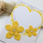 Grußkarte mit gelben Blumen