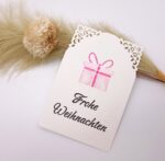 Handgemalte Weihnachtskarte Aquarell Metallic – Postkarte - Geschenk-Paket Motiv mit Zierkante – Frohe Weihnachten