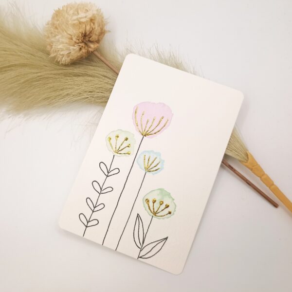 Handgemalte Aquarellkarte mit Goldfolie – Postkarte - Blumenmotiv Pastell – Einzigartige Grußkarte Unikat