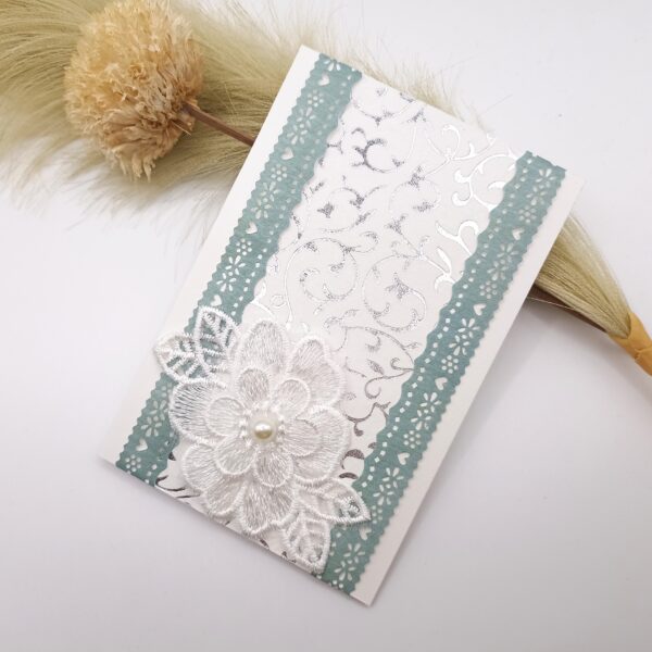 Handgemachte Karte mit Spitze und Perle – Silber Grün Weiß – elegante Grußkarte für Hochzeit, Geburtstag oder Glückwünsche